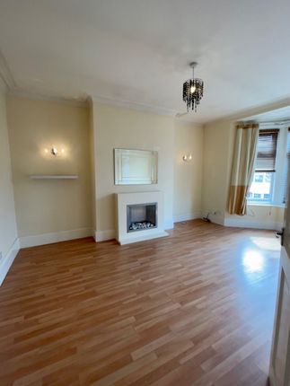 Flat to rent in Alverthorpe Street, South Shields, Tyne And Wear