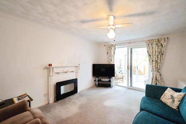 6, Station Road, Hampshire photo 4