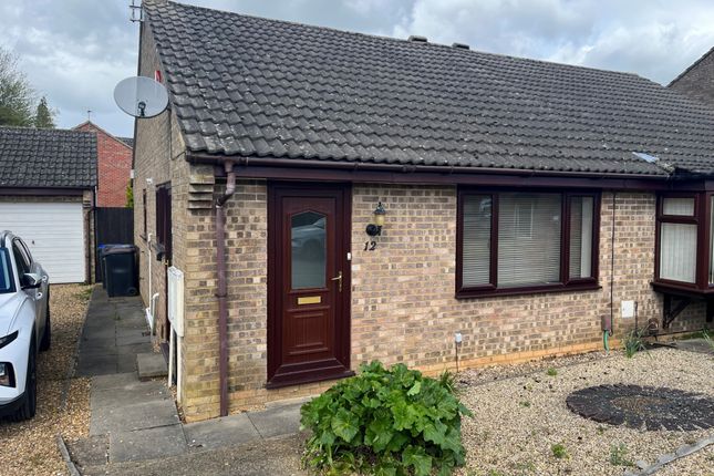 2-bed bungalow on Ludlow Close, Northampton, £1,000/mo