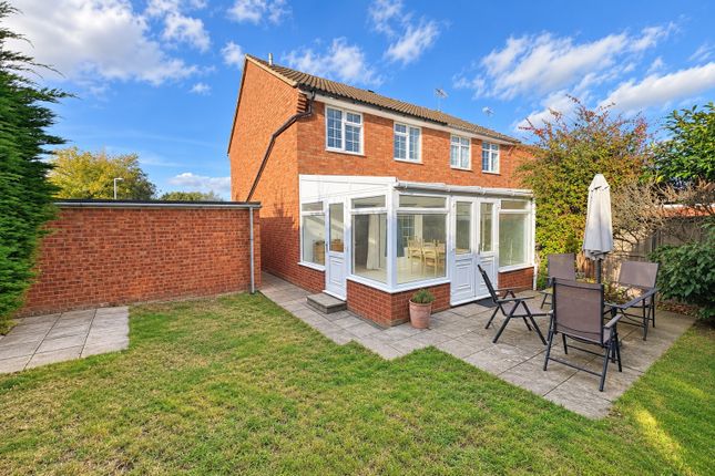 13, Cobbitts Road, Bedford photo 2