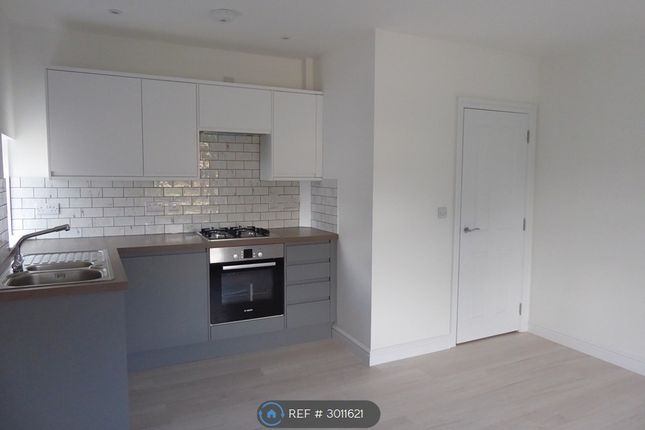 Flat, Trowbridge Road, Bradford-On-Avon photo 2
