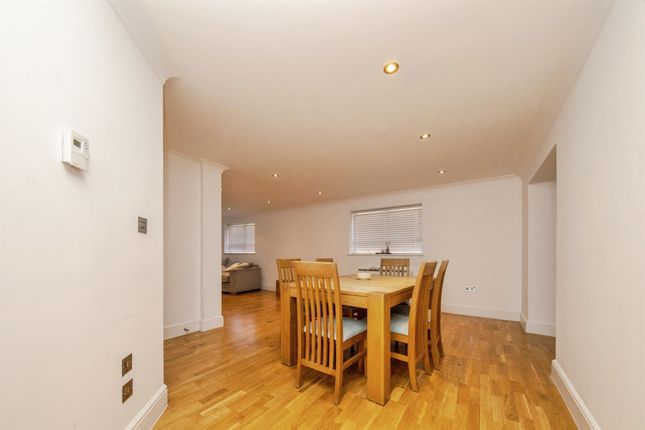 Flat 1, 3, Foundation Street, Ipswich photo 4