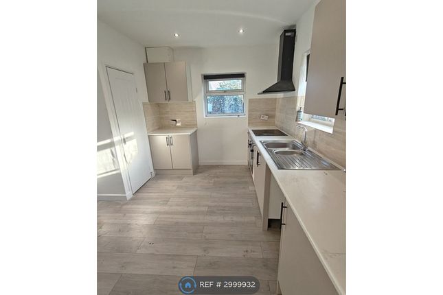Wendling Close, Stoke-On-Trent photo 4