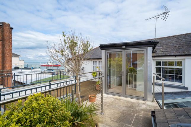 Thumbnail Flat for sale in Bath Road, Cowes