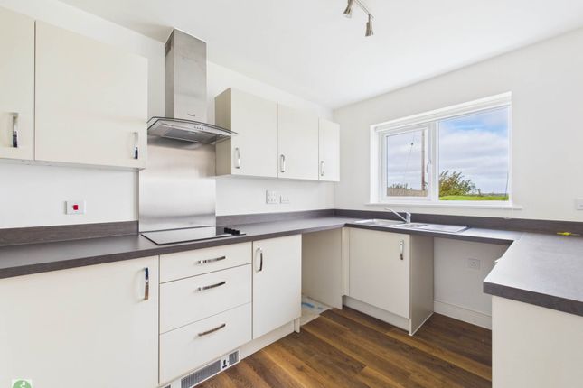 12, Trelawny Close, Looe photo 2