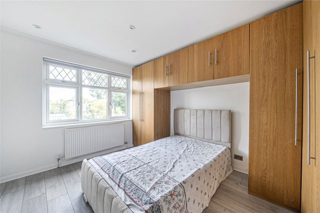 Gret, 124, Shaftesbury Avenue, Harrow photo 5