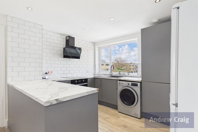 Flat 2, 11 Mallowburn Crescent, Kenton photo 3