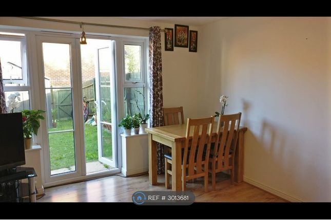 Gilbert Way, Langley, Slough photo 2