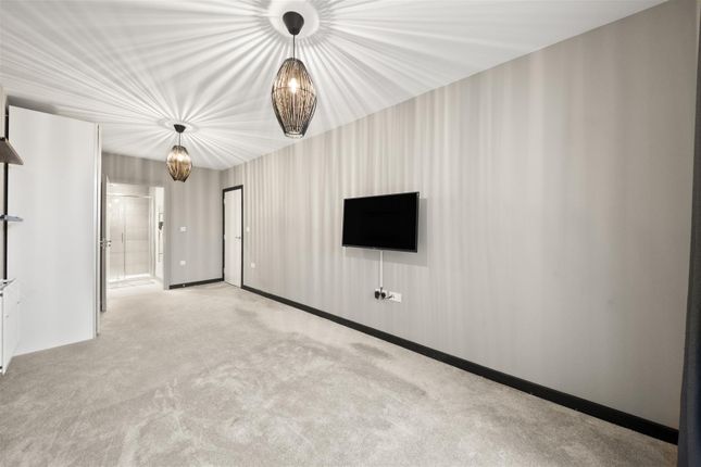 25, Laurina Apartments, 10 Carnation Gardens, Hayes photo 4