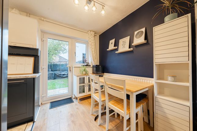 45 St. Columba Way, Leicester photo 4