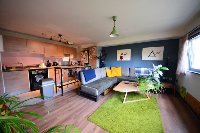 Thumbnail Flat for sale in Cottage Road, London