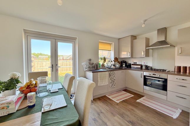 5, Storehouse Way, Havant photo 4