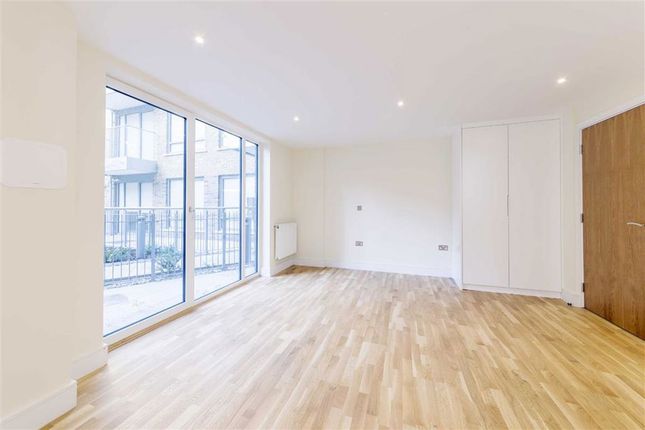 Flat Lg09, Elite House, 15, St. Annes Street, London photo 3