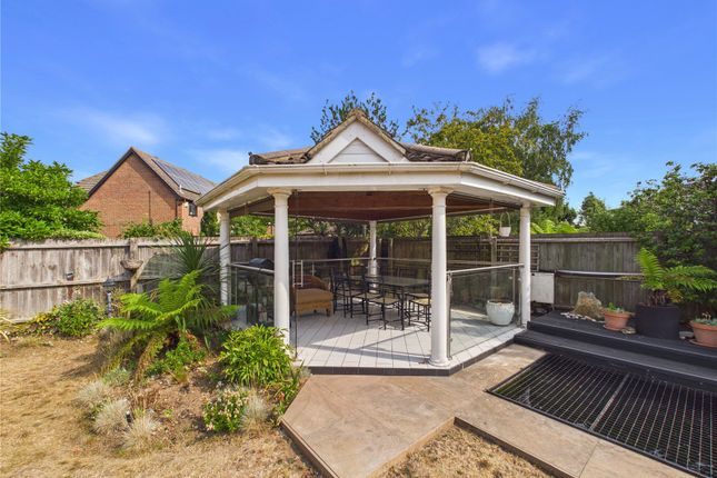1, Valleyview Drive, Ipswich photo 4