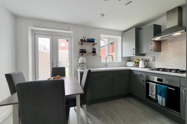 12, Clay Green, Towcester photo 3