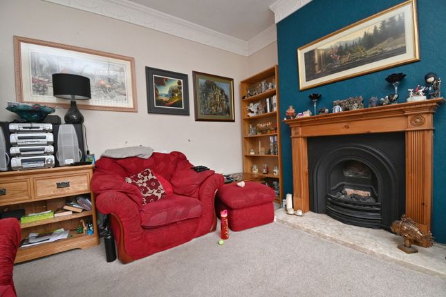 120, Summer Lane, Barnsley photo 4