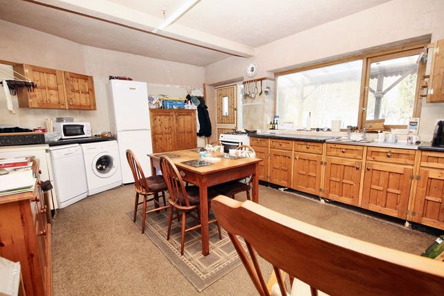 62 Ramsden Wood Road, Todmorden photo 4