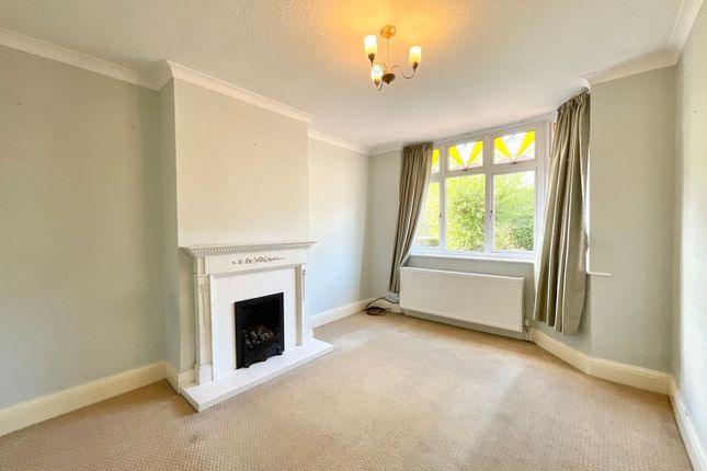 9 Greenfield Crescent, Stoke-On-Trent photo 3