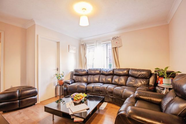 Flat 2, Clevelands, Perrymount Road, Haywards Heath photo 2
