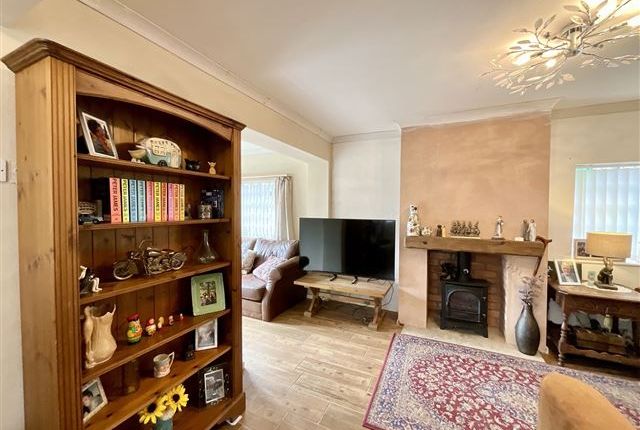 81, The Oval North Anston, Sheffield photo 4