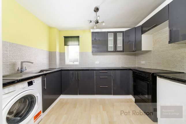 7, Broad Garth, Newcastle Upon Tyne photo 3