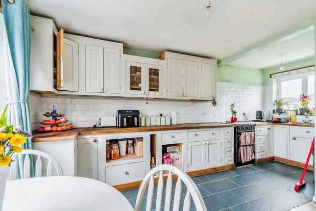 Terraced house for sale in Southmead, Chippenham