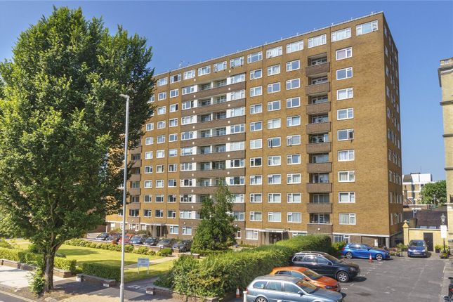 Thumbnail Flat for sale in Coombe Lea, Grand Avenue, Hove, East Sussex