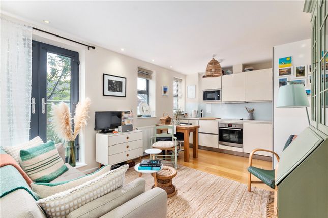 Thumbnail Flat to rent in Isabella Court, 104 Elspeth Road, London