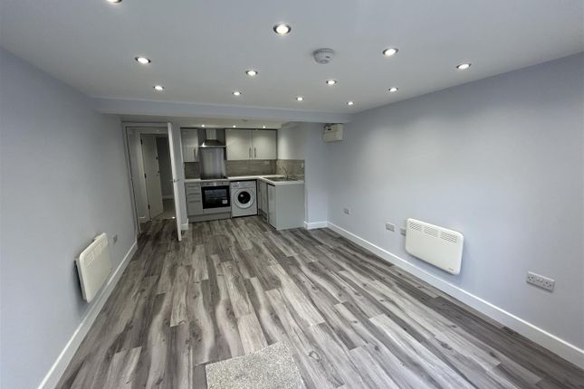 Thumbnail Flat to rent in Old School House, Morley, Leeds