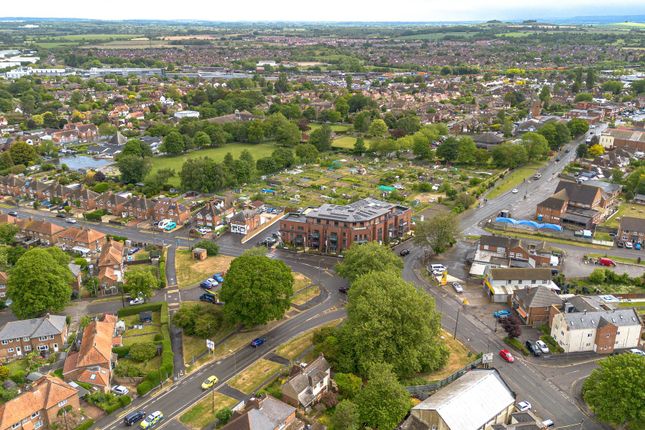 1-bed flat on Plot 21, Gladwell Lodge, Didcot, £341,950