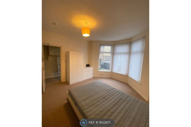 Thumbnail Room to rent in Scranton Villas, Porth