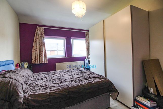 Terraced house for sale in Stanley Green East, Langley, Slough