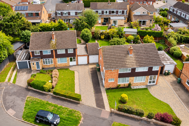 9, Capers Close, Leicester photo 4