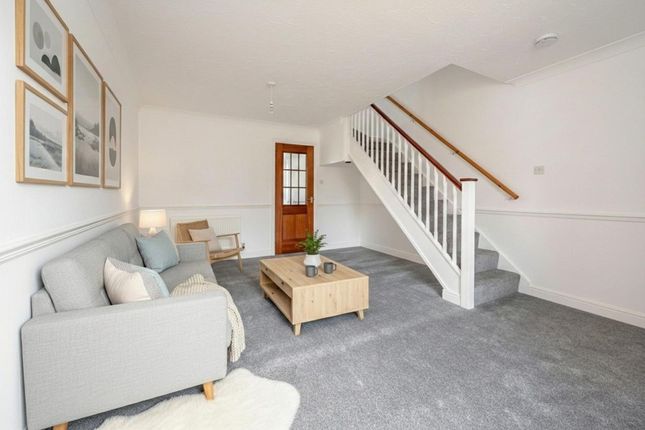 8 Guscott Close, Lowestoft photo 2