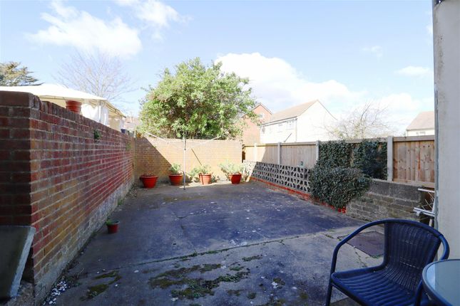 210a, Napier Road, Gillingham photo 3