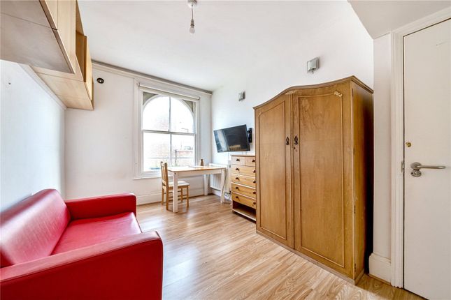 Thumbnail Terraced house to rent in Coleridge Road, Finsbury Park, London