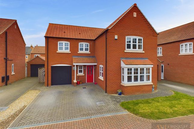 Thumbnail Detached house for sale in Stable Way, Kingswood, Hull