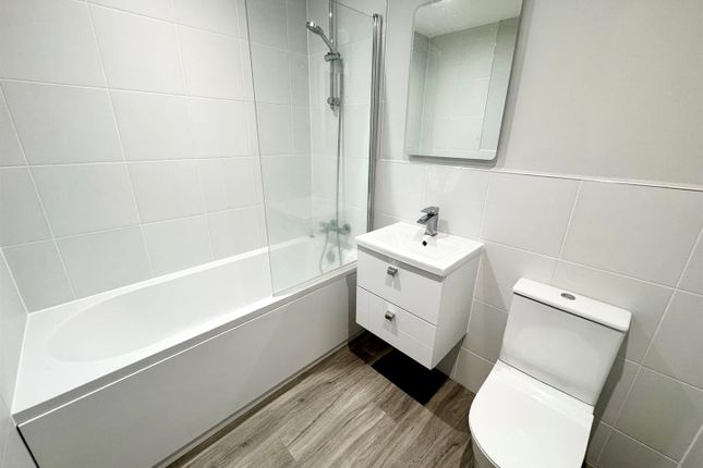 Apt 7, All Six House, Liverpool photo 4