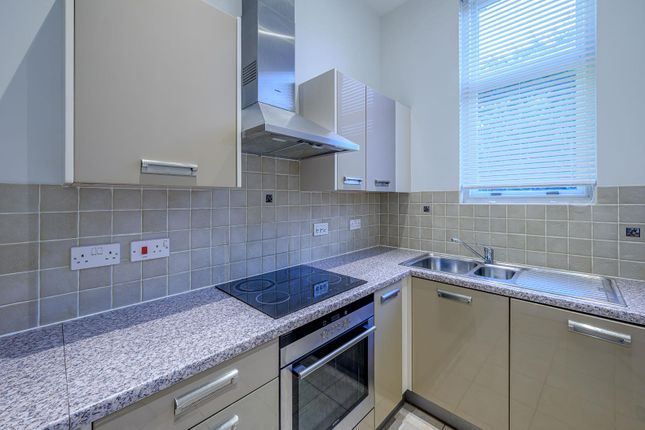 Flat 1, Westhill Lodge, Hagley Road, Stourbridge photo 3