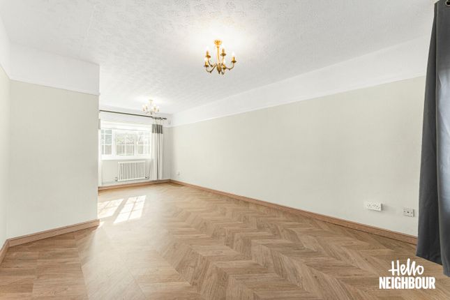 212, Mungo Park Road, Rainham photo 4