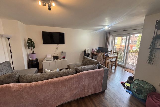 30, Yersin Court, Wiltshire photo 3