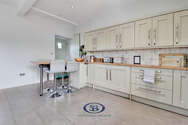 1 Sparrow Grove Barns, Dragons Lane, Sandbach photo 4