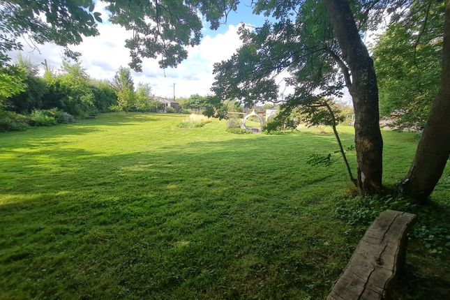 4 Bedroom Property With Land