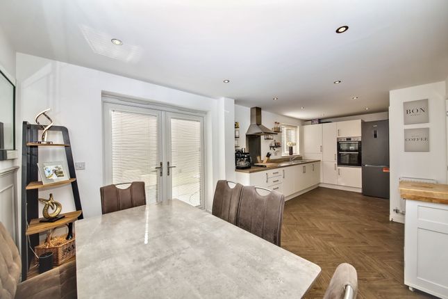 83 Hilldale, Wigan photo 3