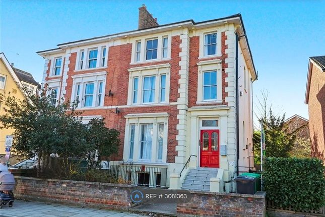 Surrey, Surbiton photo 5