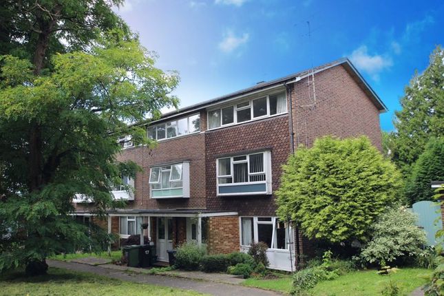 Flat for sale in Grove Avenue, Epsom