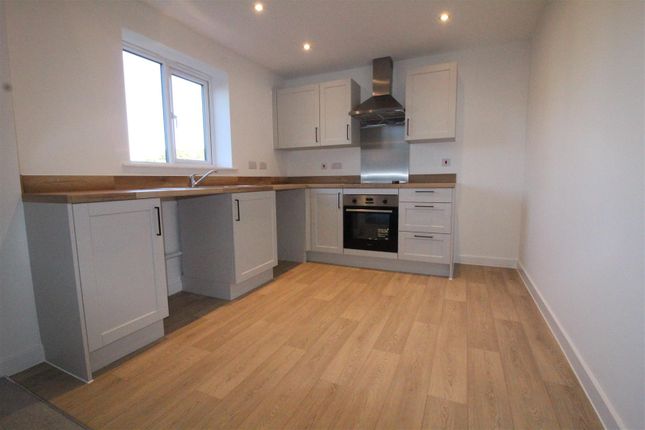 Flat 2, 1, Howley Avenue, Churwell photo 2