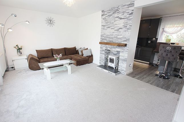 45 Northfield Crescent, Bathgate photo 3