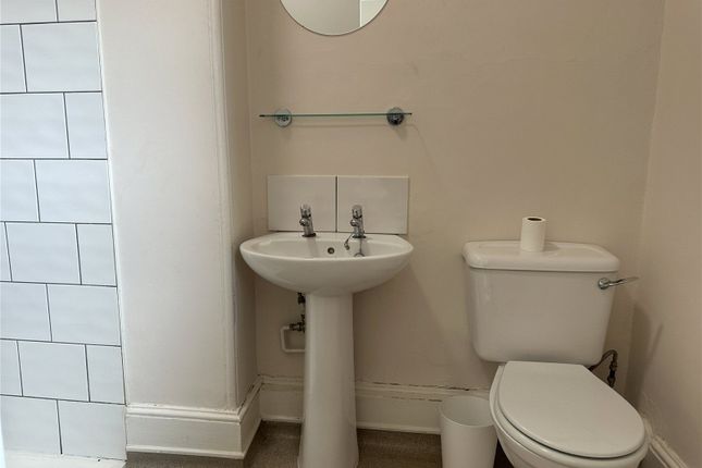 Room 15,, 44 & 46 Wembdon Rise, Bridgwater photo 5