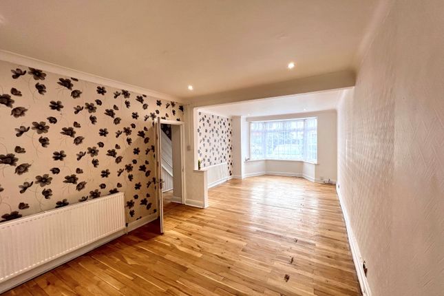 Thumbnail Terraced house to rent in Bromley Road, Edmonton